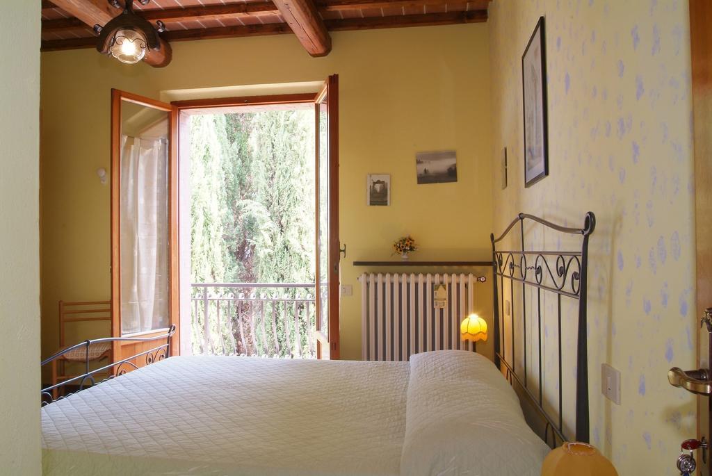 Agriturismo Azienda Agricola La Roccaia San Gimignano Chambre photo